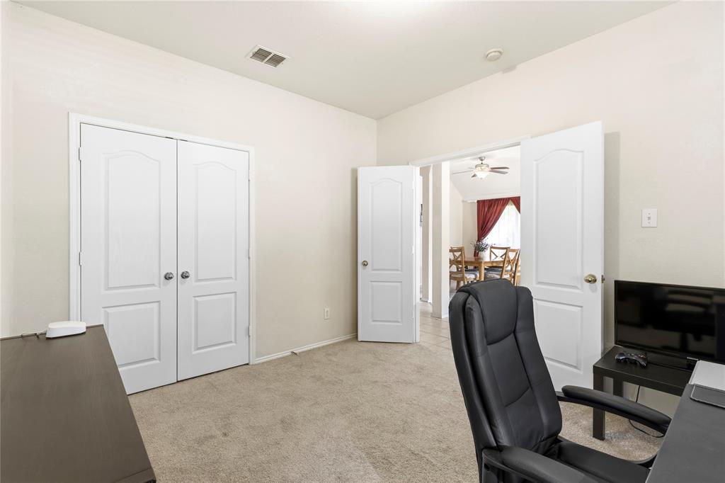 3724 Ranchman Boulevard Denton, TX 76210 - Photo 14 of 31