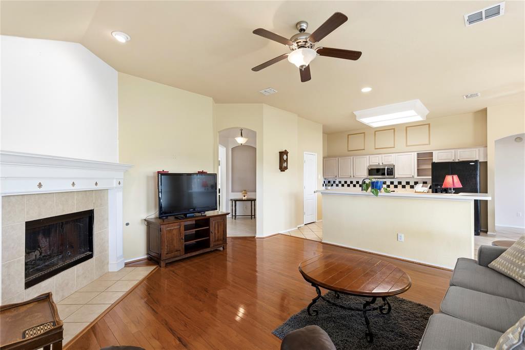 3724 Ranchman Boulevard Denton, TX 76210 - Photo 5 of 31