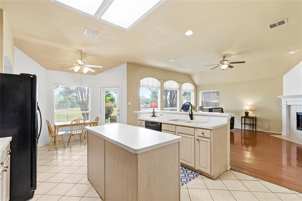 3724 Ranchman Boulevard Denton, TX 76210 - Photo 7 of 31