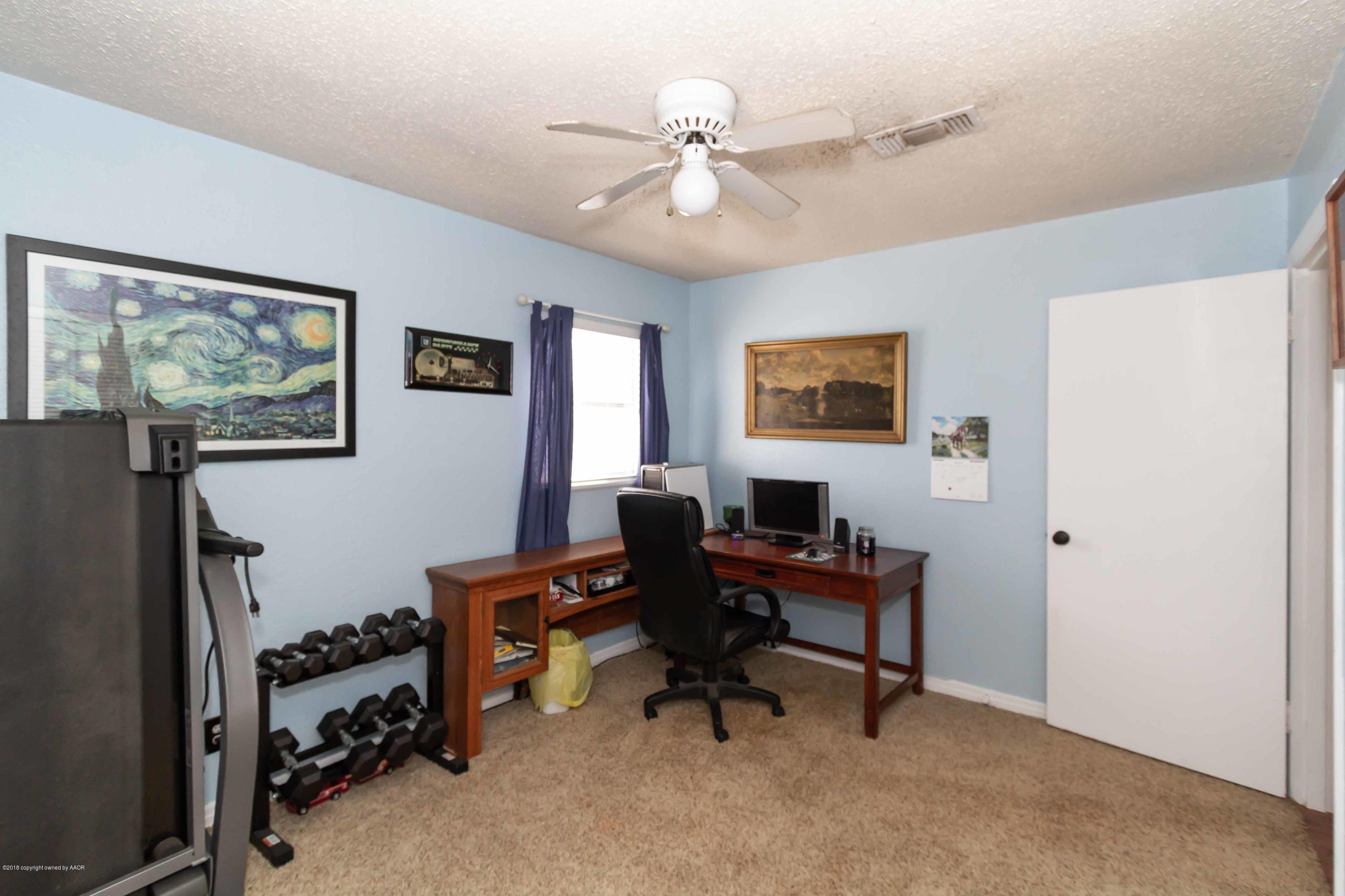 4431 Cline Road Amarillo, TX 79110 - Photo 24 of 33 BEDROOM 2 VIEW 2