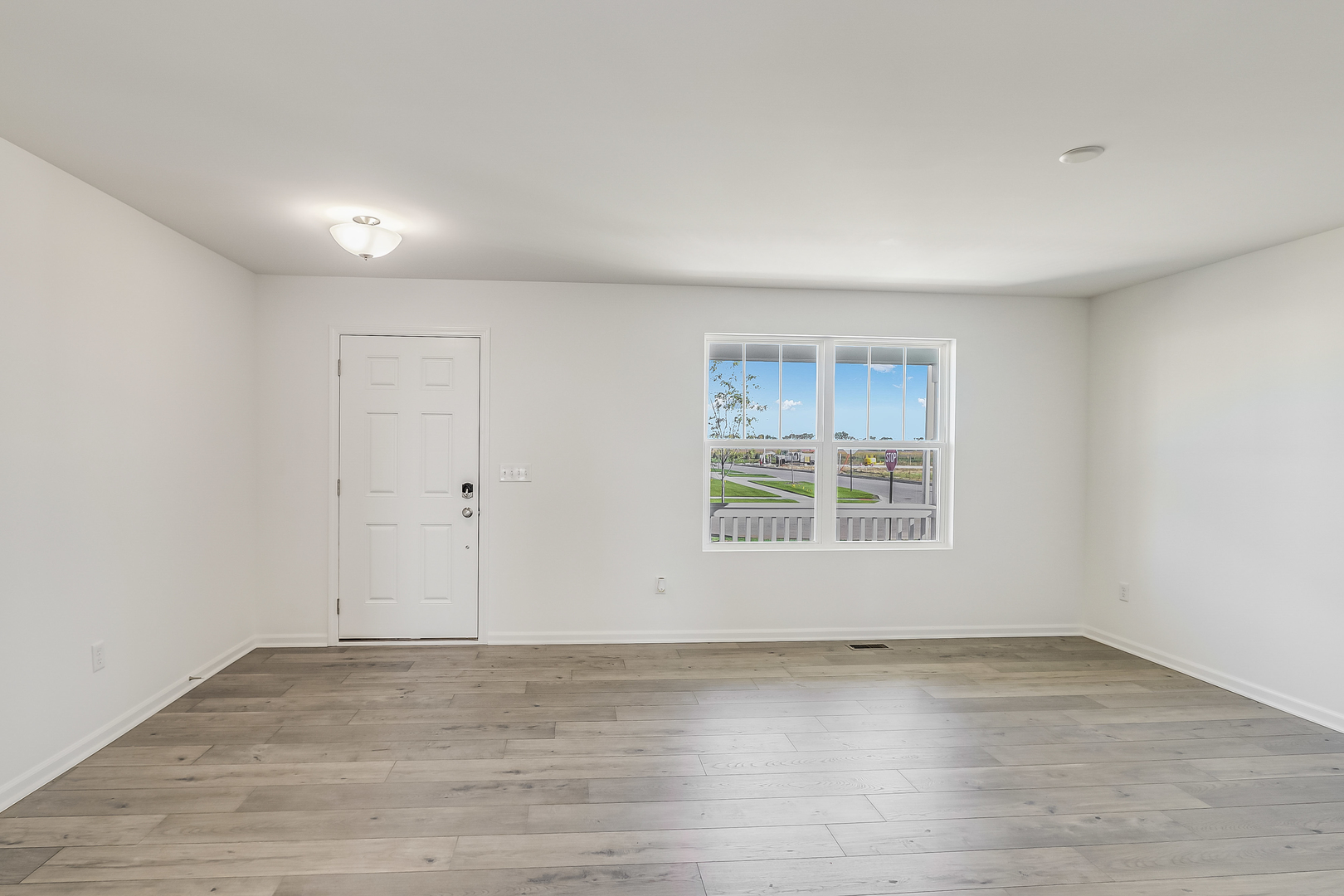 1312 Endicott Road South Elgin, IL 60177 - Photo 2 of 30