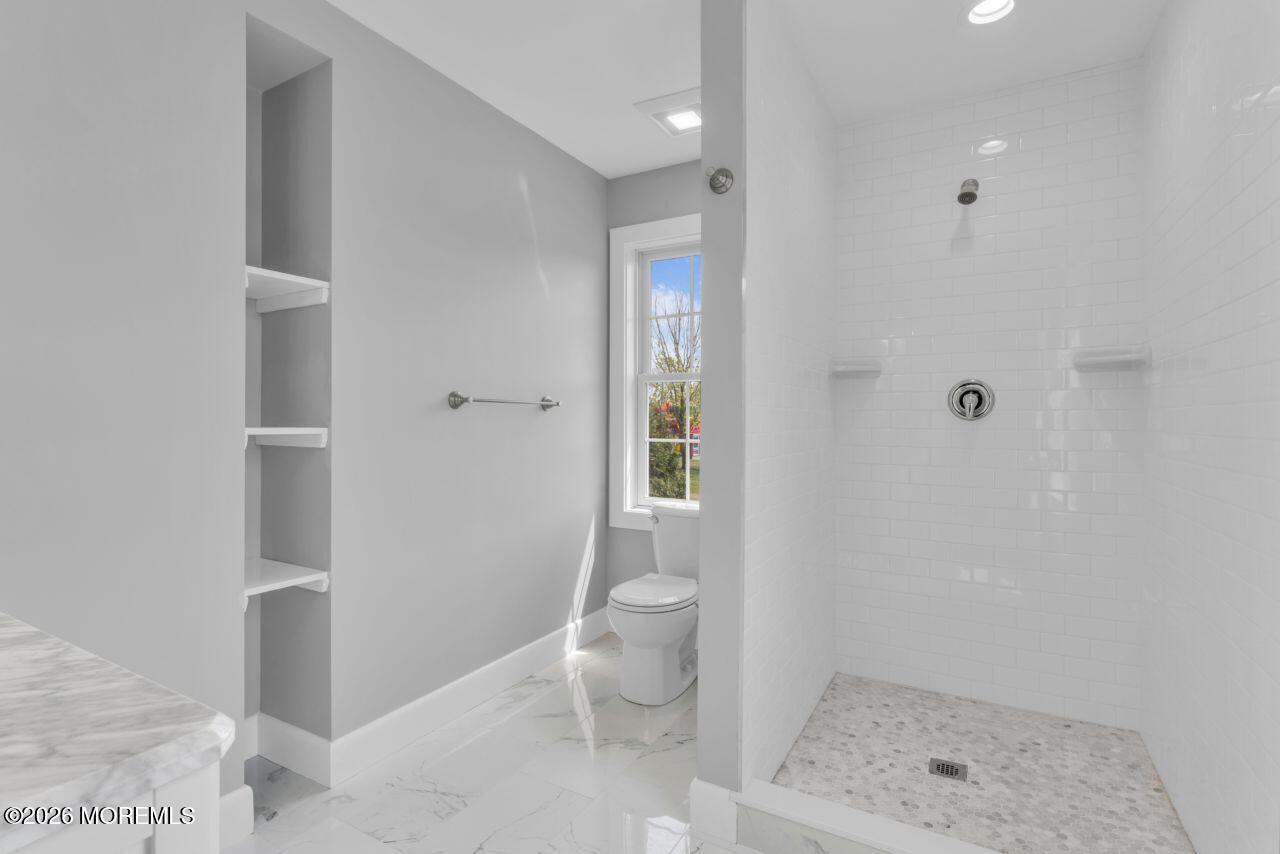 553 Colts Neck Road, Unit B Farmingdale, NJ 07727 - Photo 19 of 34 photos_web_resolution_Hommati258
