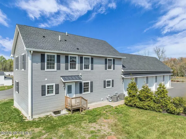 $5,000 | 553 Colts Neck Road, Unit B, Farmingdale, NJ 07727