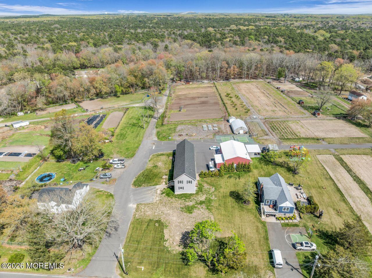 553 Colts Neck Road, Unit B Farmingdale, NJ 07727 - Photo 4 of 34 photos_web_resolution_Hommati243