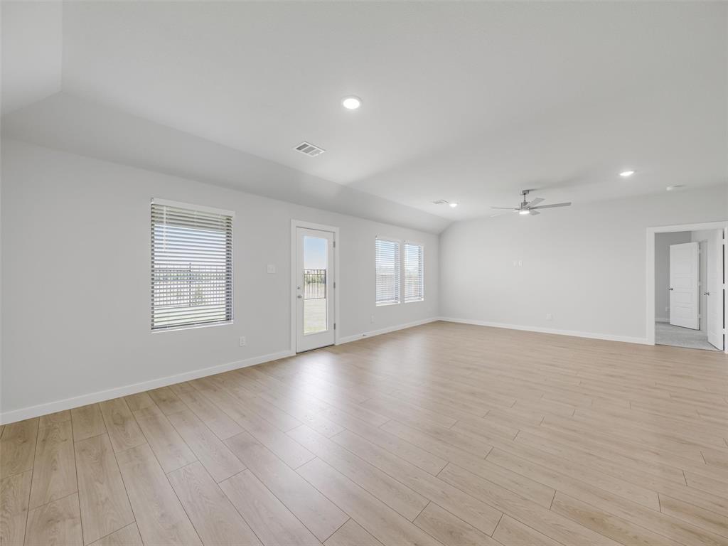 1136 Del Rio Drive Lavon, TX 75166 - Photo 10 of 30 Gallery Image 10