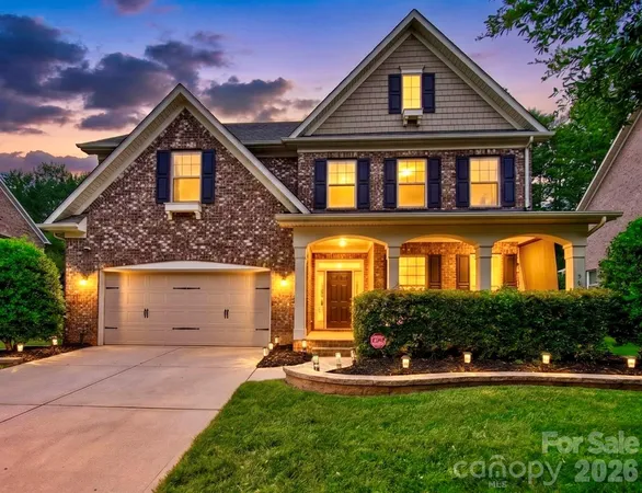 $750,000 | 963 Rock Forest Way, Fort Mill, SC 29707