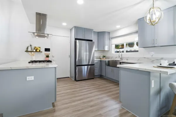 $839,900 | 250 Manzanita Drive, Oceanside, CA 92057