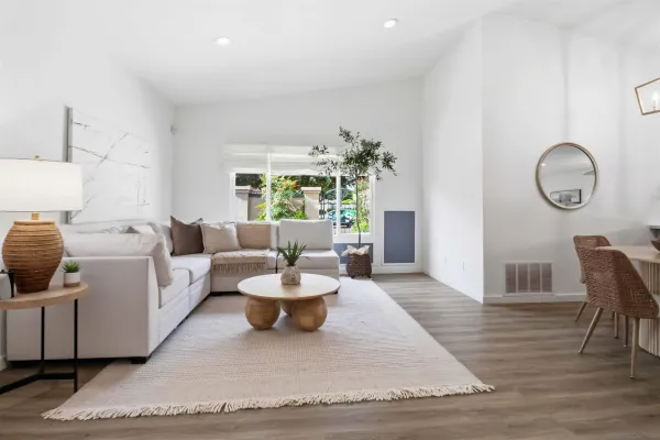 $839,900 | 250 Manzanita Drive, Oceanside, CA 92057