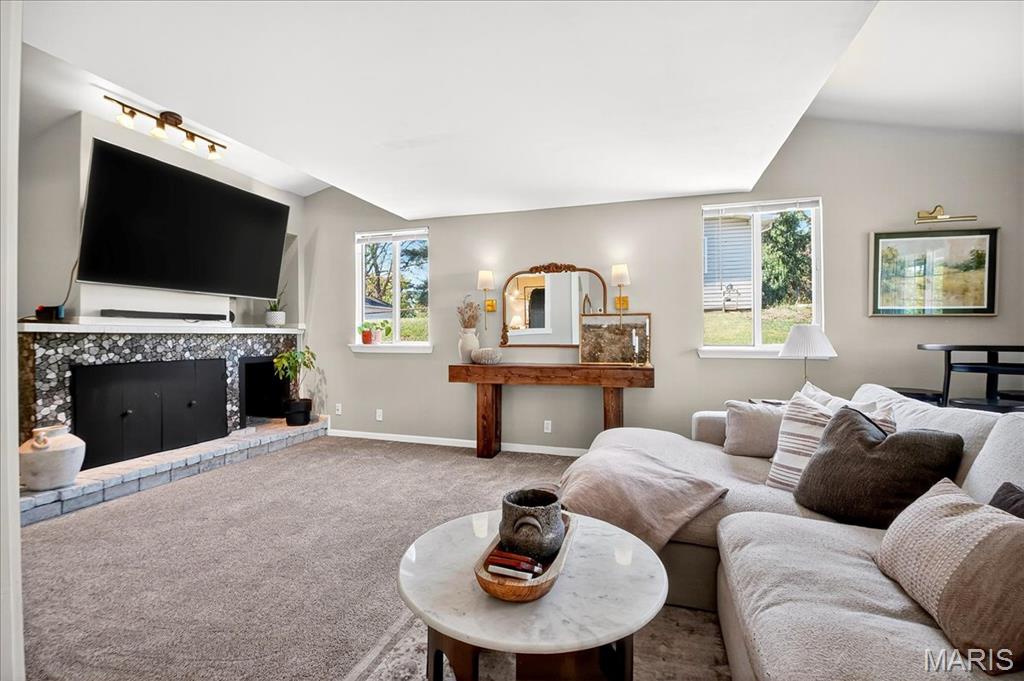 277 Ramsey Lane Ballwin, MO 63021 - Photo 2 of 27