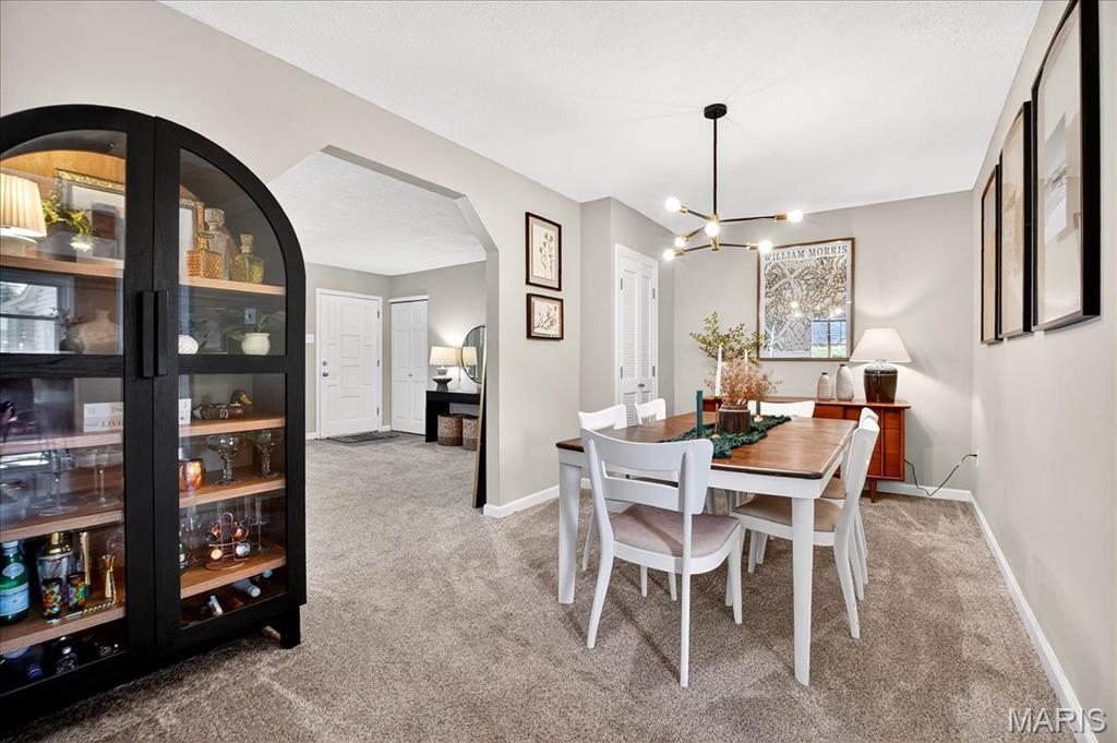 277 Ramsey Lane Ballwin, MO 63021 - Photo 7 of 27