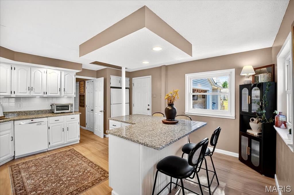 277 Ramsey Lane Ballwin, MO 63021 - Photo 10 of 27