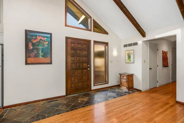 $587,000 | 779 Northwest South Shore Drive, Lake Waukomis, MO 64151