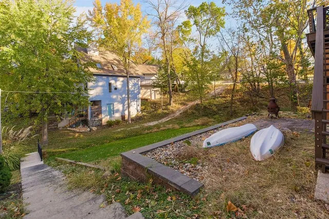 $587,000 | 779 Northwest South Shore Drive, Lake Waukomis, MO 64151