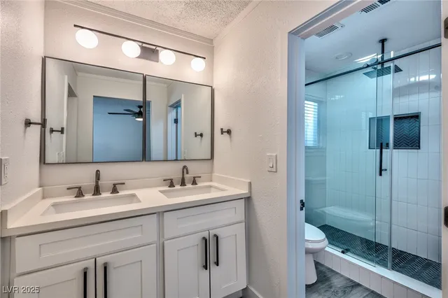 $2,100 | 3017 Jamestown Way, Las Vegas, NV 89102