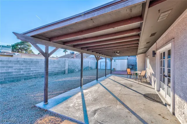 $2,100 | 3017 Jamestown Way, Las Vegas, NV 89102