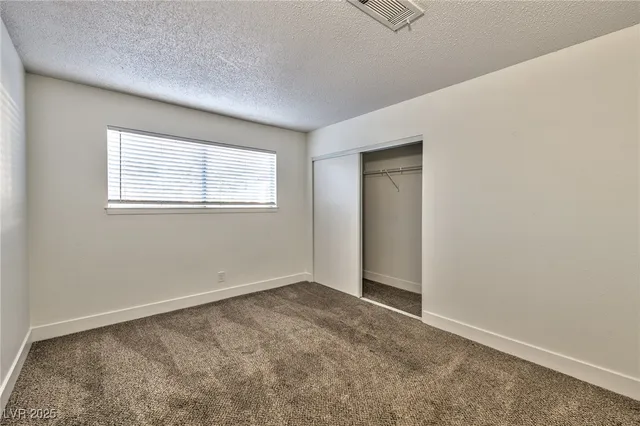 $2,100 | 3017 Jamestown Way, Las Vegas, NV 89102