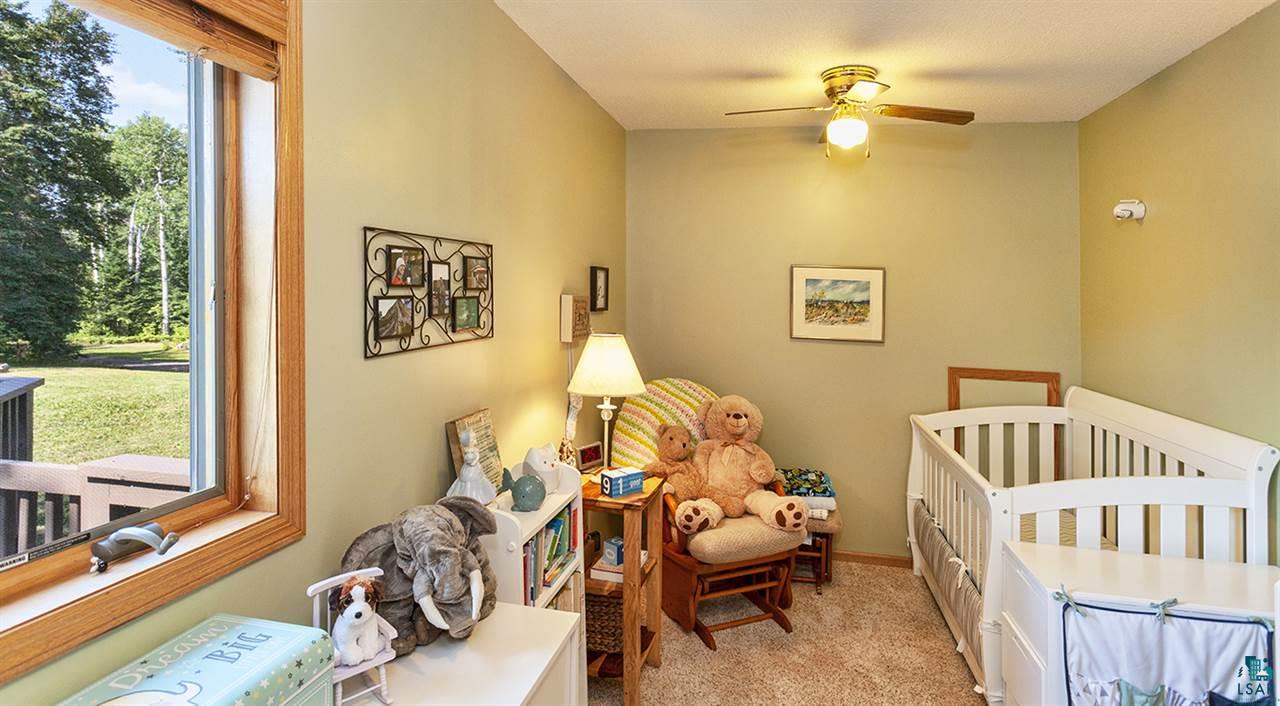 6404 Arnold Road Duluth, MN 55803 - Photo 16 of 38 Bedroom