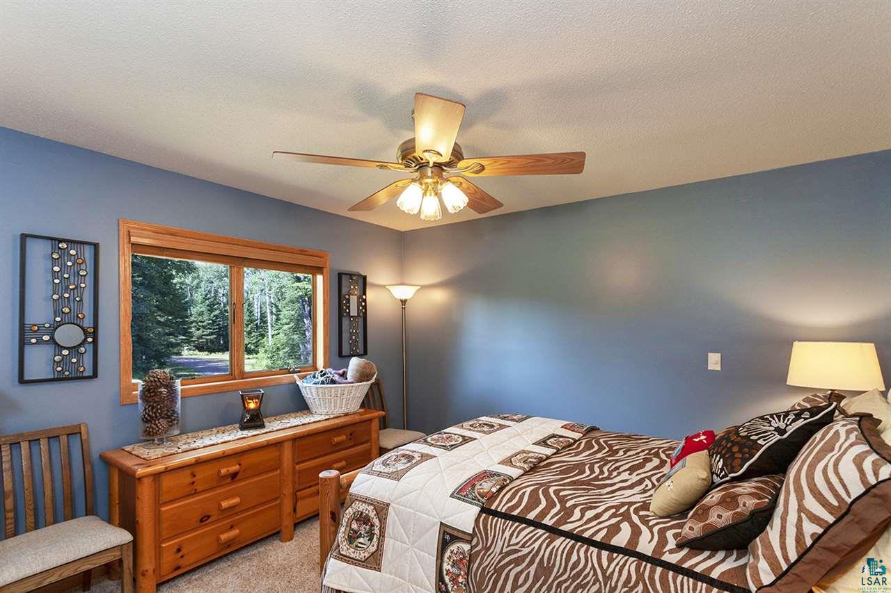 6404 Arnold Road Duluth, MN 55803 - Photo 17 of 38 Bedroom