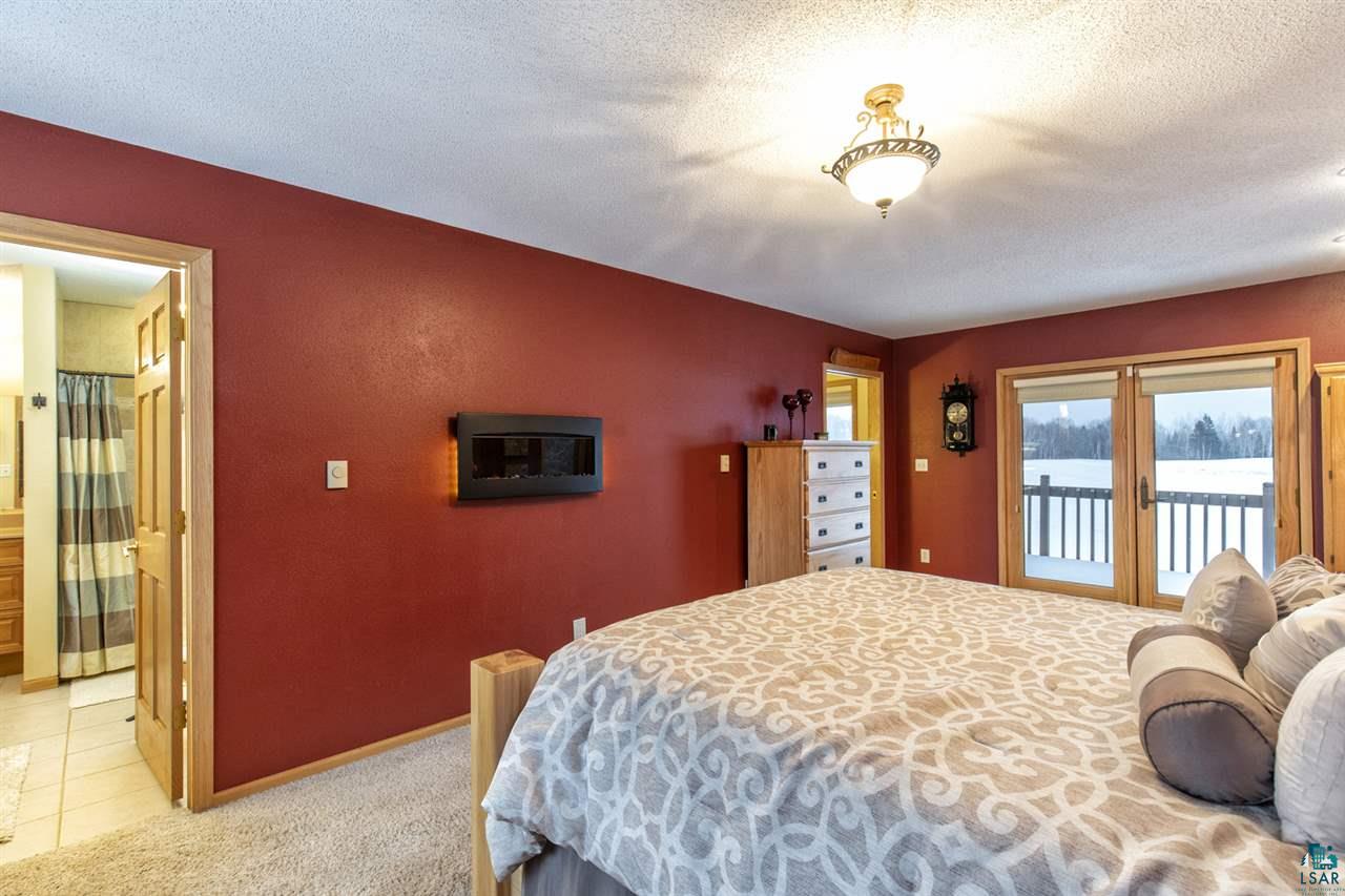 6404 Arnold Road Duluth, MN 55803 - Photo 28 of 38 Master Suite