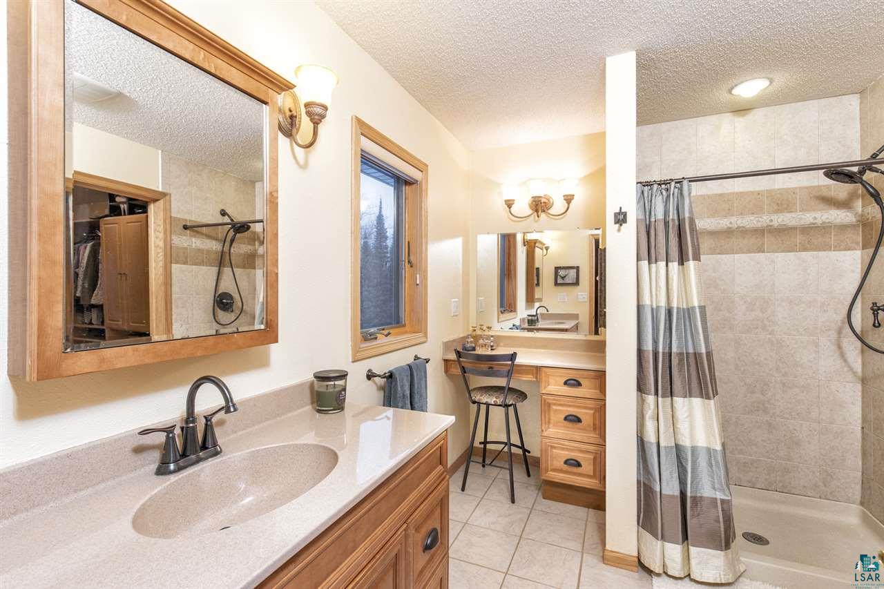 6404 Arnold Road Duluth, MN 55803 - Photo 29 of 38 3/4 Master Bath