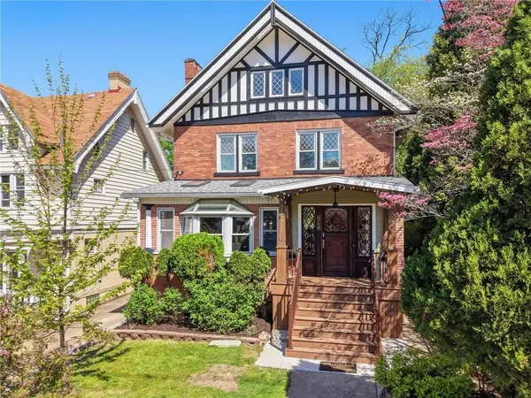 $899,000 | 6728 Beacon Street, Pittsburgh, PA 15217