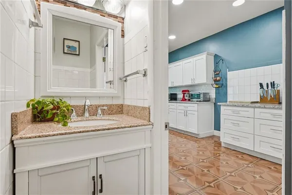 $899,000 | 6728 Beacon Street, Pittsburgh, PA 15217