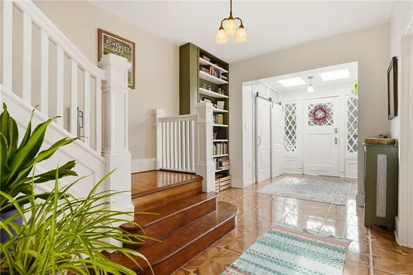 $899,000 | 6728 Beacon Street, Pittsburgh, PA 15217