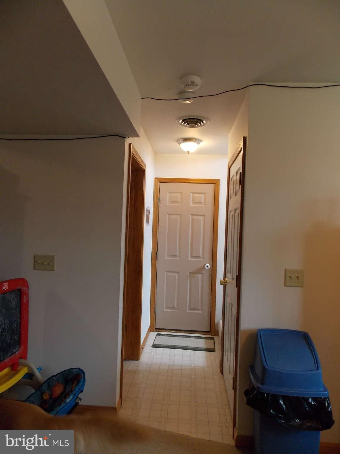 10468 Mapleton Road Shippensburg, PA 17257 - Photo 15 of 23 Interior (General)