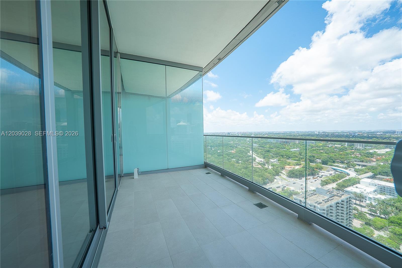 175 Southeast 25th Road, Unit 2704 Miami, FL 33129 - Photo 19 of 26