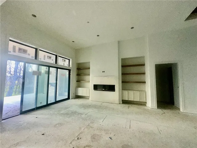 $1,699,999 | 7260 Northwest Pampas Lane, Parkville, MO 64152