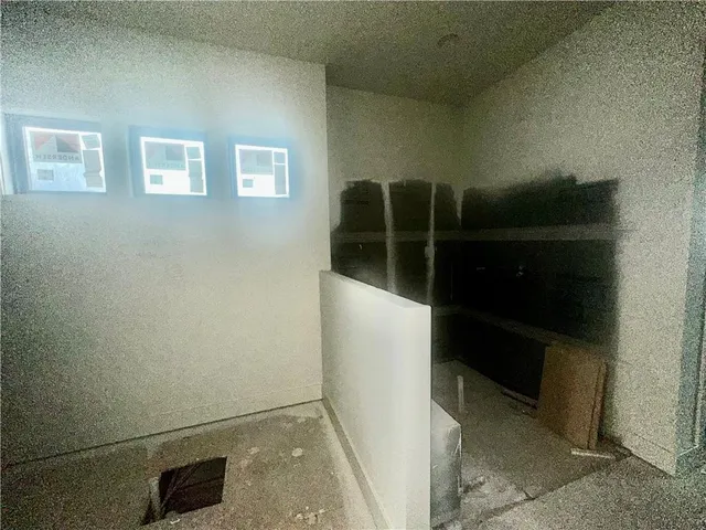 $1,699,999 | 7260 Northwest Pampas Lane, Parkville, MO 64152