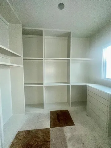 $1,699,999 | 7260 Northwest Pampas Lane, Parkville, MO 64152