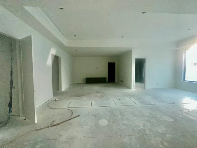 $1,699,999 | 7260 Northwest Pampas Lane, Parkville, MO 64152