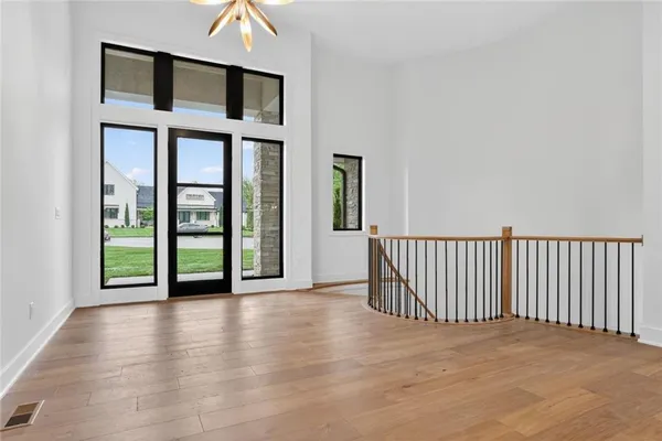$1,699,999 | 7260 Northwest Pampas Lane, Parkville, MO 64152