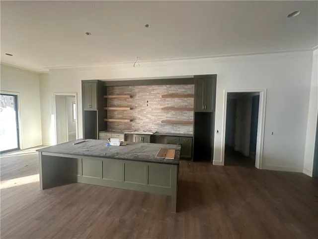 $1,699,999 | 7260 Northwest Pampas Lane, Parkville, MO 64152