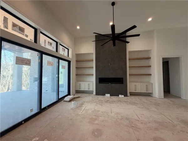 $1,699,999 | 7260 Northwest Pampas Lane, Parkville, MO 64152