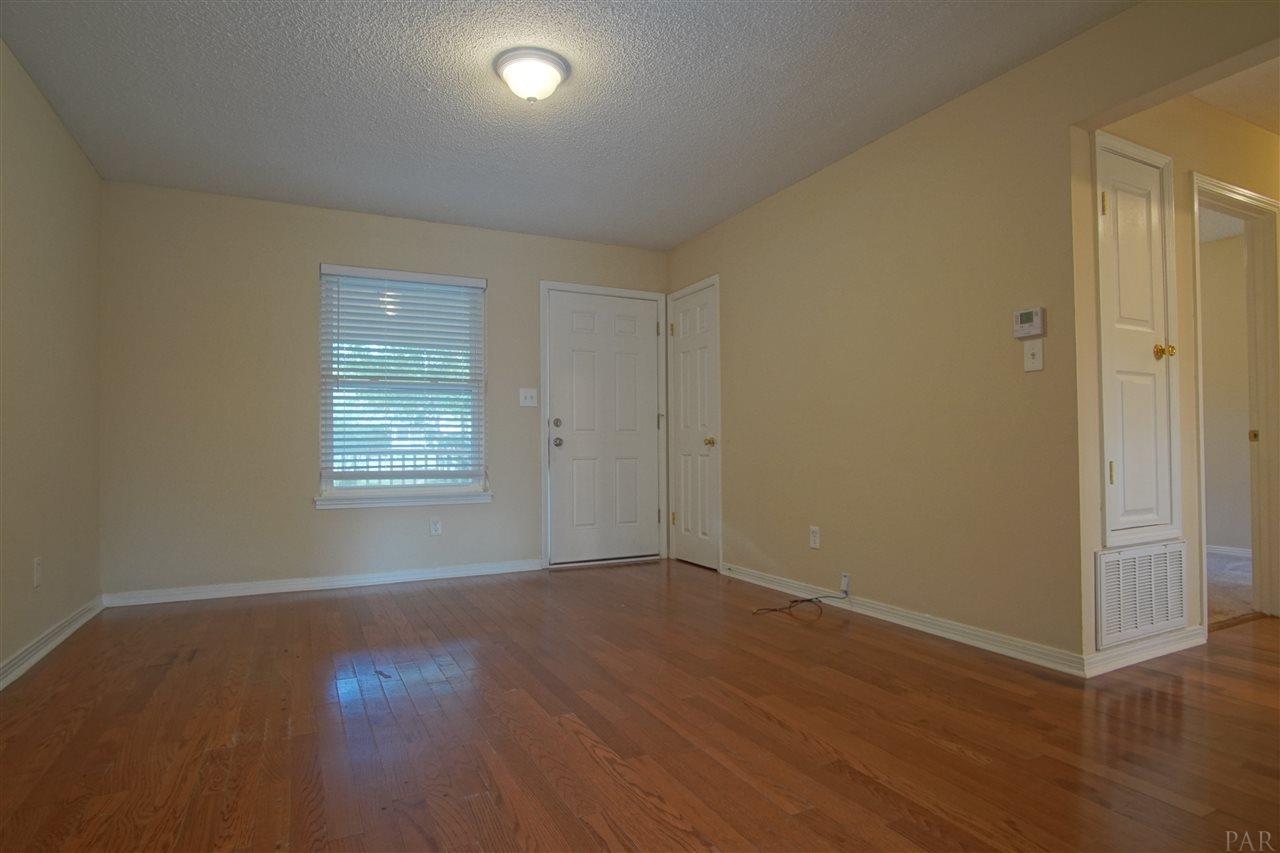 5688 Muldoon Road Pensacola, FL 32526 - Photo 11 of 23