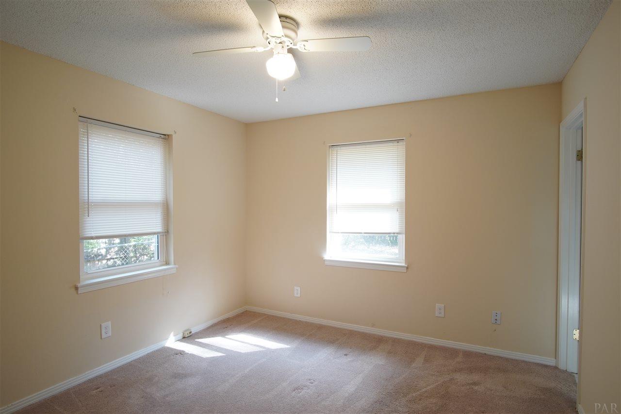 5688 Muldoon Road Pensacola, FL 32526 - Photo 13 of 23