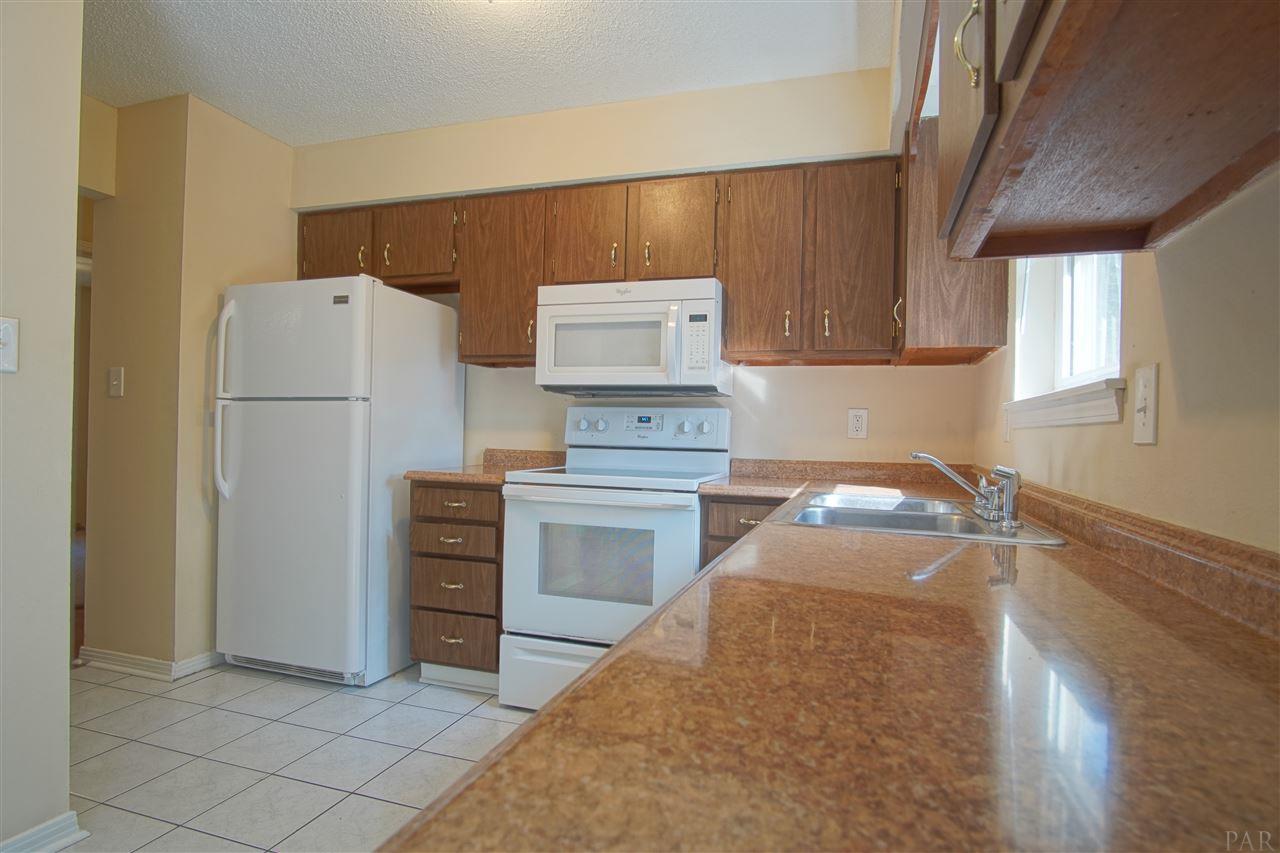 5688 Muldoon Road Pensacola, FL 32526 - Photo 6 of 23