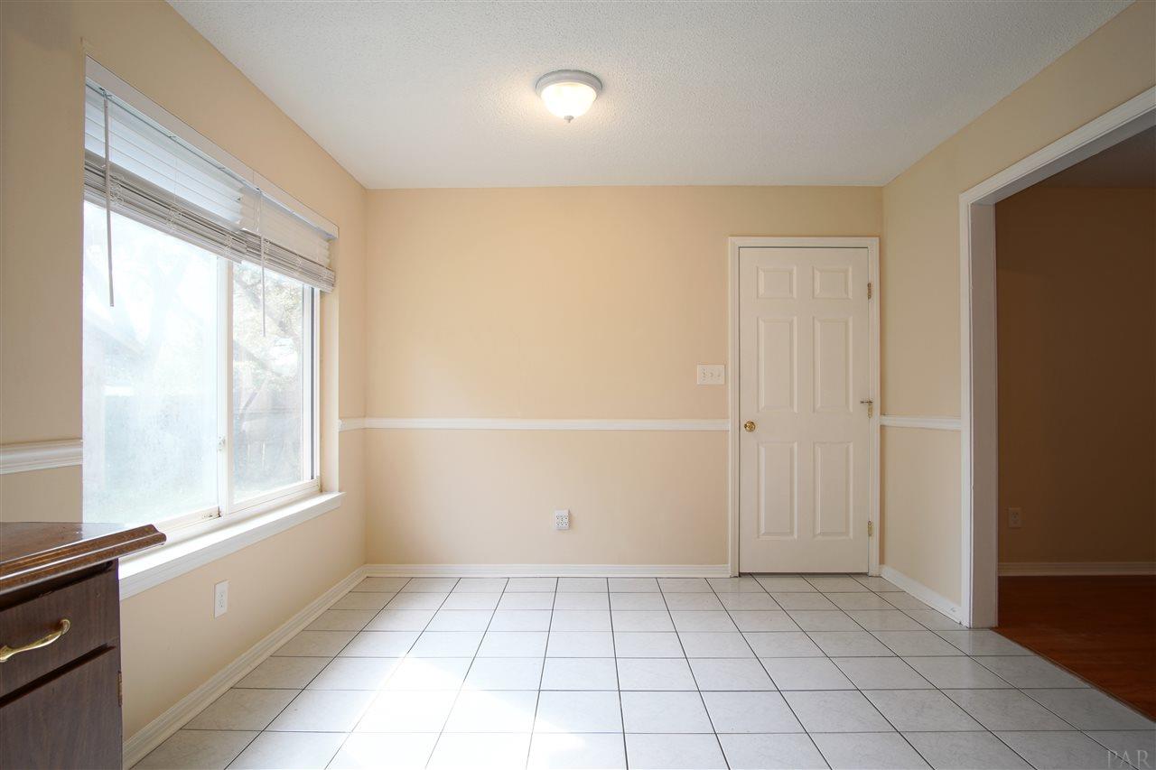 5688 Muldoon Road Pensacola, FL 32526 - Photo 7 of 23