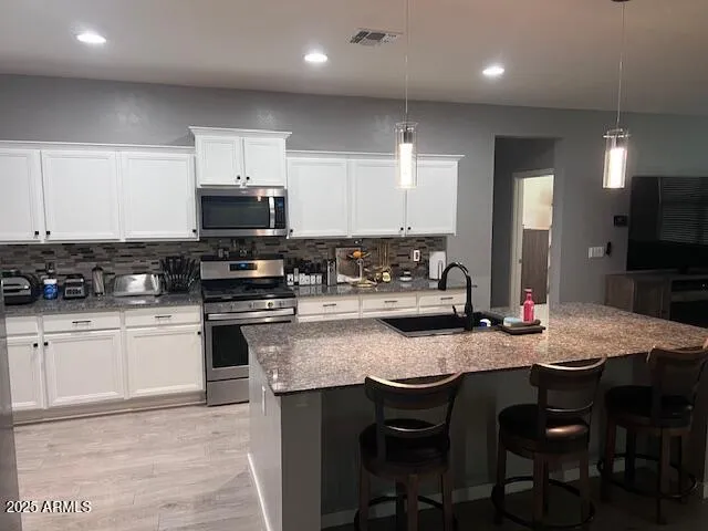 $3,000 | 37308 Big Bend Road, San Tan Valley, AZ 85140