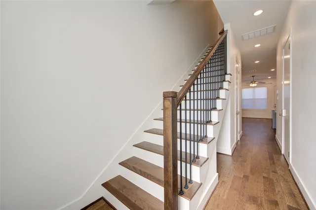 $2,000 | 8964 Zurcher Lane, Houston, TX 77080