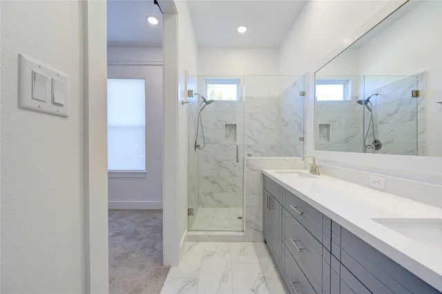 $2,000 | 8964 Zurcher Lane, Houston, TX 77080