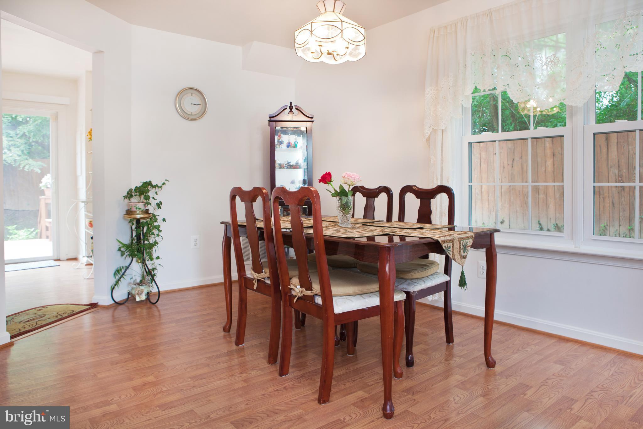 11 Spring Street Gaithersburg, MD 20877 - Photo 4 of 23 Dining Room