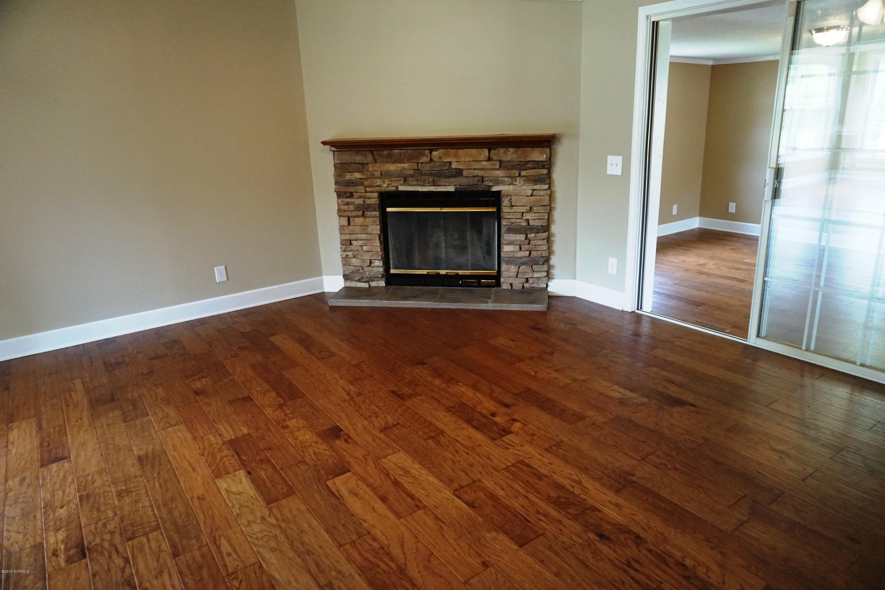 987 Five Mile Road Richlands, NC 28574 - Photo 17 of 32 DSC00537