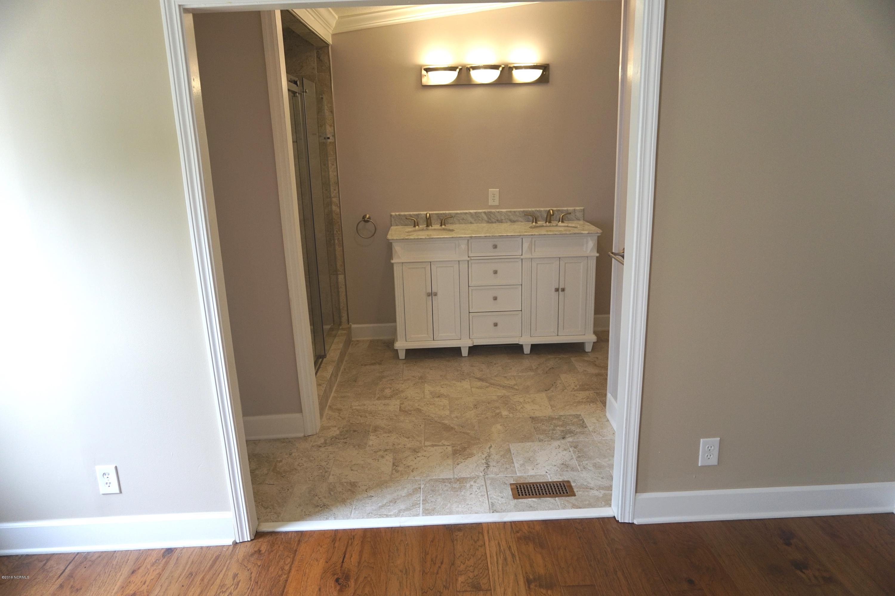 987 Five Mile Road Richlands, NC 28574 - Photo 22 of 32 DSC00546