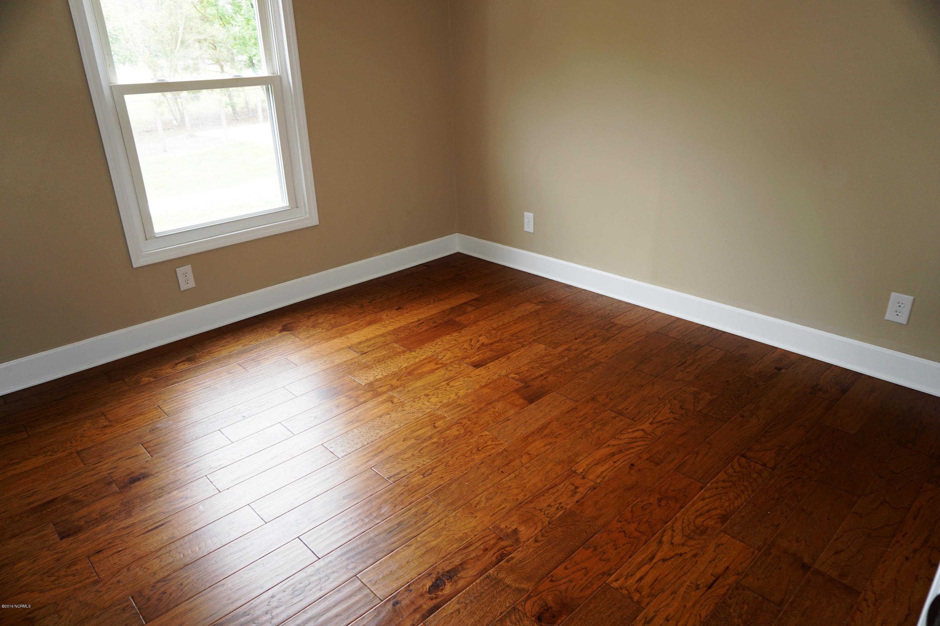 987 Five Mile Road Richlands, NC 28574 - Photo 28 of 32 DSC00553