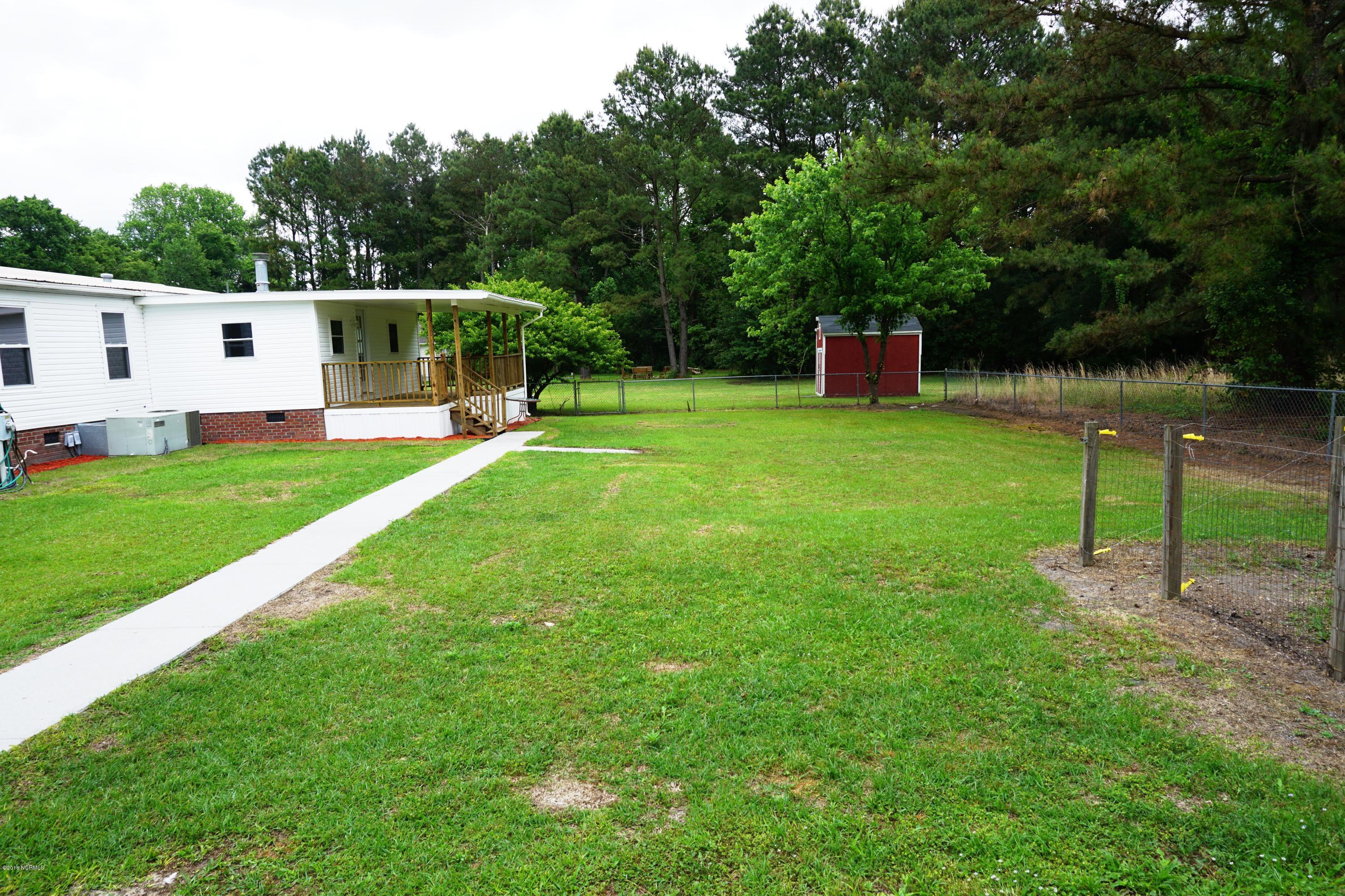 987 Five Mile Road Richlands, NC 28574 - Photo 9 of 32 DSC00562