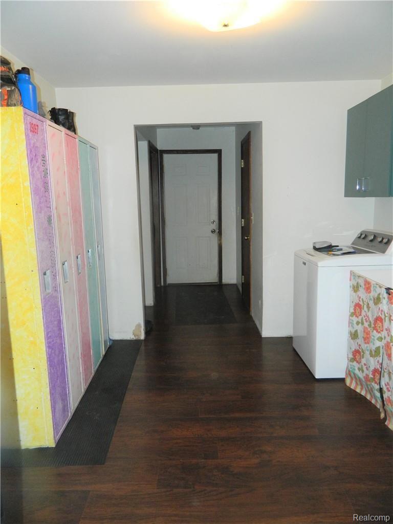4103 Blood Road Metamora, MI 48455 - Photo 17 of 22 LAUNDRY2.jpg