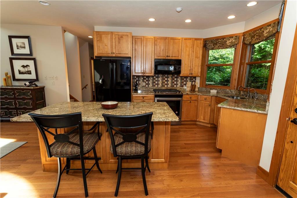 470 Pheasant Run Lane Champion, PA 15622 - Photo 11 of 47